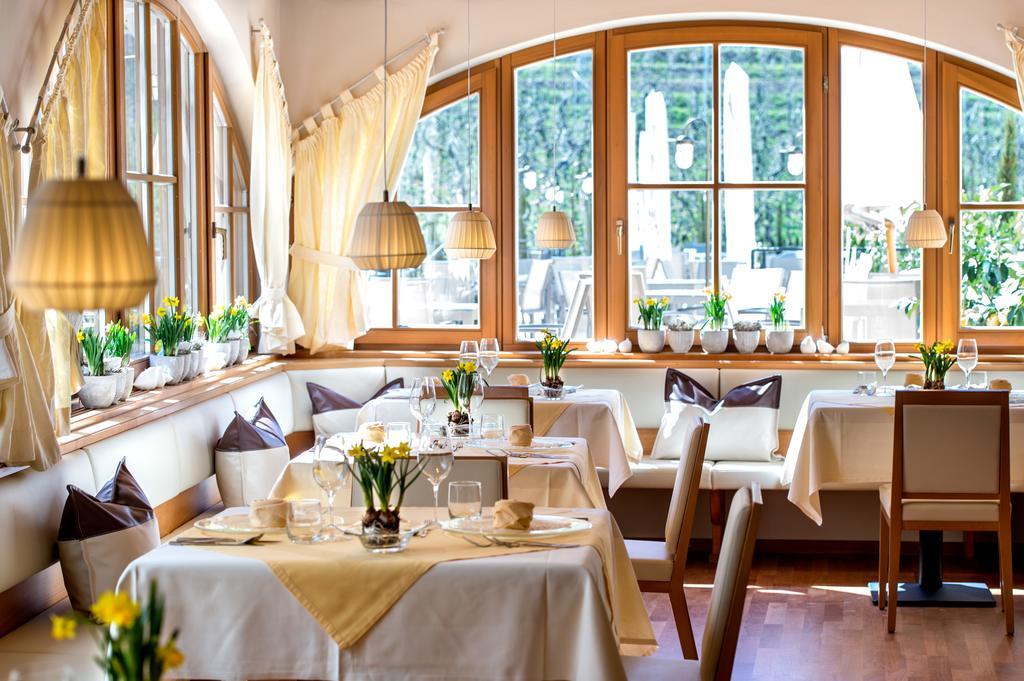 Hotel Spitaler Eppan an der Weinstraße Buitenkant foto