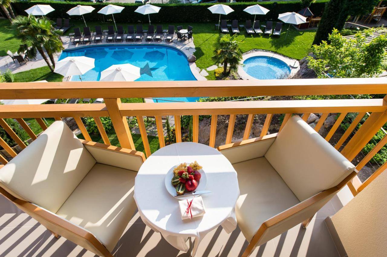 Hotel Spitaler Eppan an der Weinstraße Buitenkant foto
